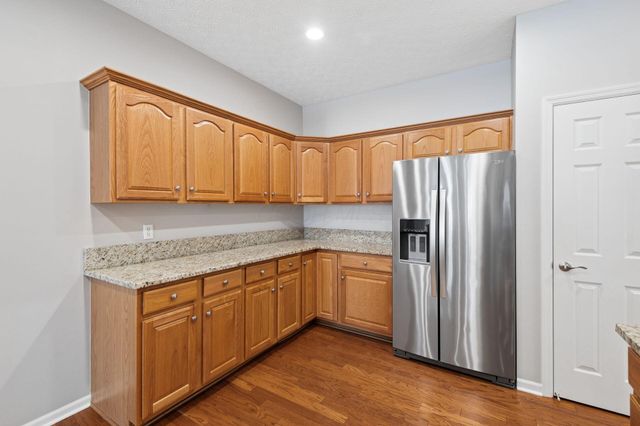 8848 Linksway Drive, Powell, OH 43065