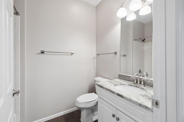 8848 Linksway Drive, Powell, OH 43065