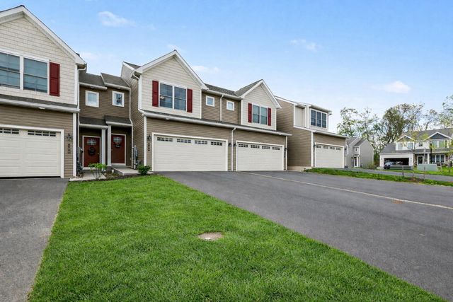 104 MAGNOLIA DR, Middletown, PA 17057