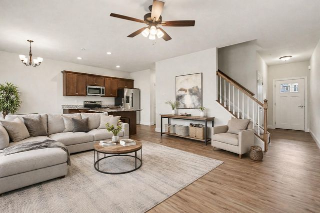 104 MAGNOLIA DR, Middletown, PA 17057