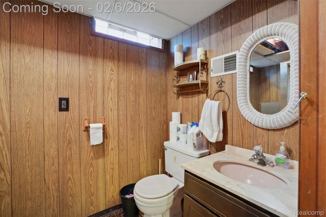 24404 Cubberness Street, St. Clair Shores, MI 48080