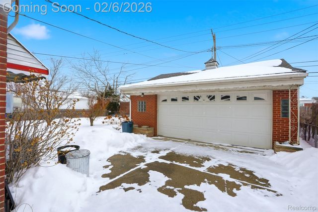 24404 Cubberness Street, St. Clair Shores, MI 48080