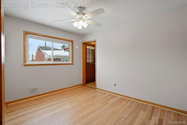 24404 Cubberness Street, St. Clair Shores, MI 48080