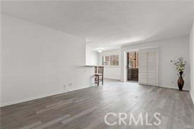 5349 Newcastle Avenue 18, Encino, CA 91316
