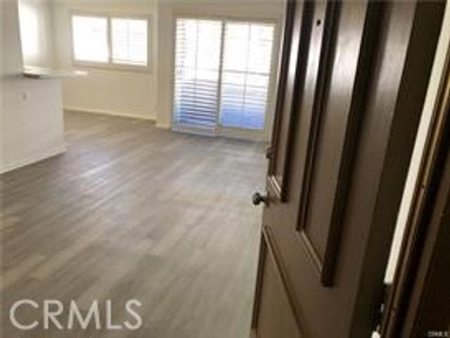 5349 Newcastle Avenue 18, Encino, CA 91316