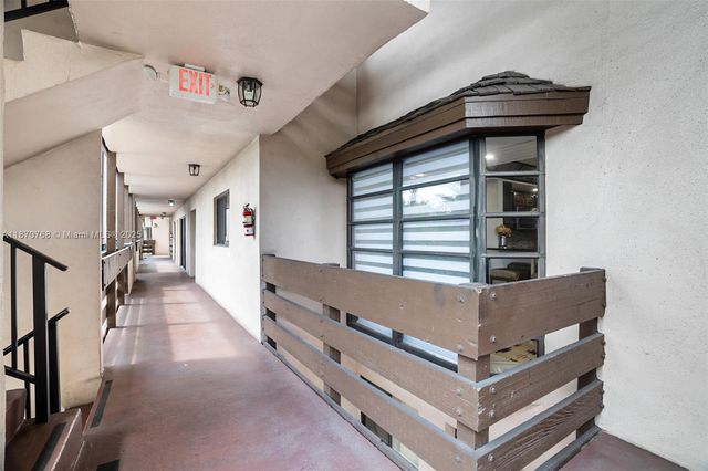 101 SW 96th Ter 204, Plantation, FL 33324