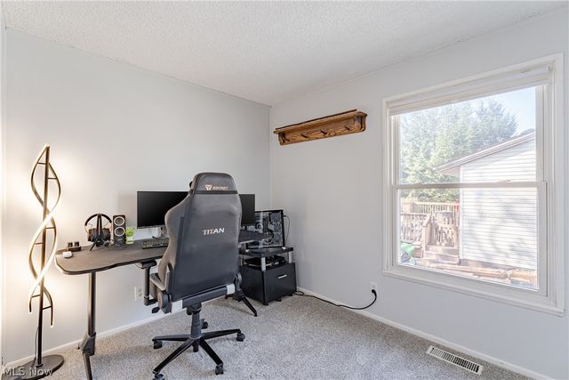 999 Morningview Avenue, Akron, OH 44305