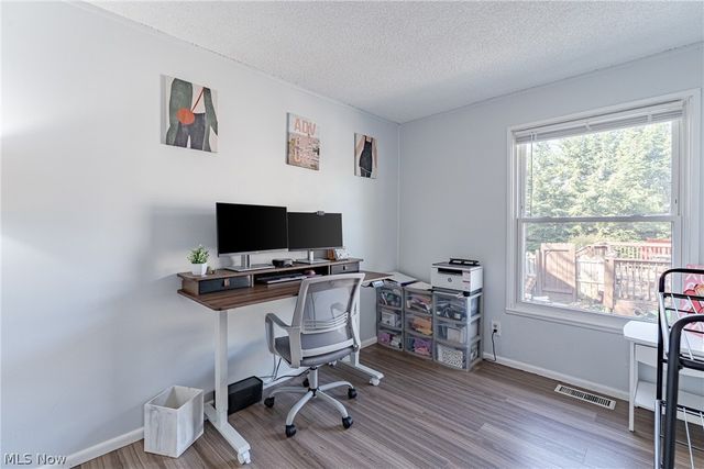 999 Morningview Avenue, Akron, OH 44305