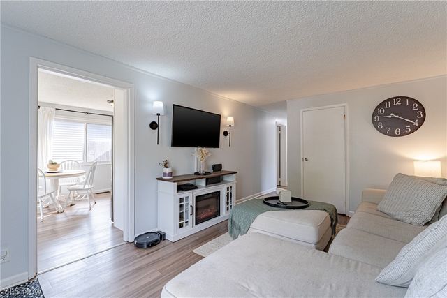 999 Morningview Avenue, Akron, OH 44305