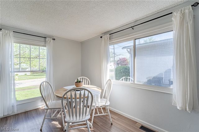 999 Morningview Avenue, Akron, OH 44305