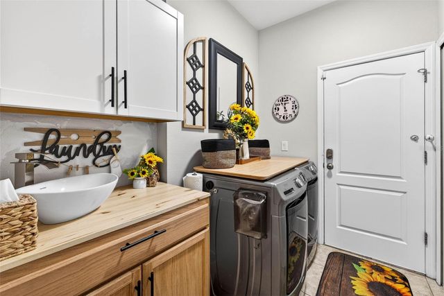 808 BRONZE BUSH COURT, Plant City, FL 33566