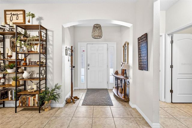 808 BRONZE BUSH COURT, Plant City, FL 33566