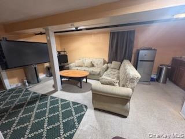 19144 113th Road, Saint Albans, NY 11412