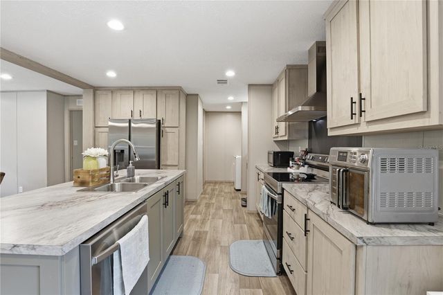 29578 SW 63RD AVENUE, Newberry, FL 32669