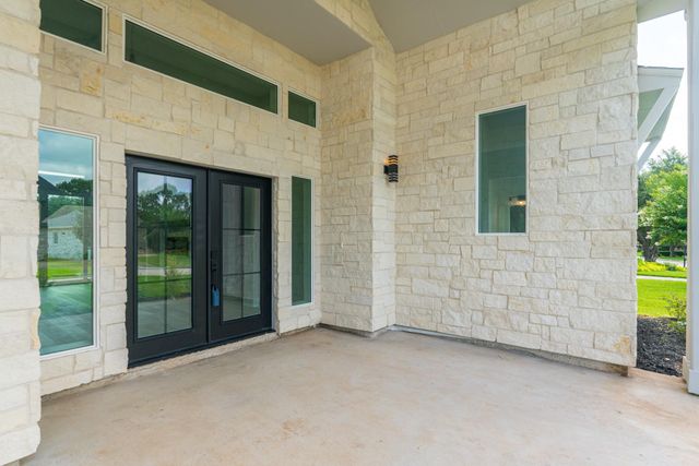 624 Edgewood, Montgomery, TX 77356