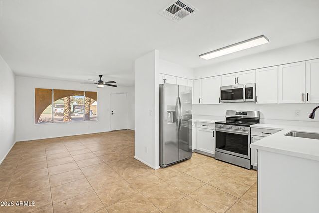 515 W GREENTREE Drive, Chandler, AZ 85225