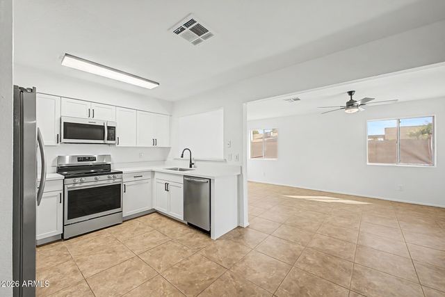 515 W GREENTREE Drive, Chandler, AZ 85225