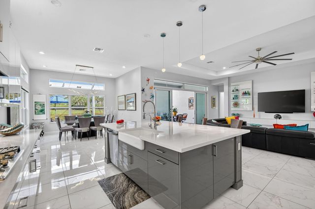 9193 Seahorse Bay Drive, Boynton Beach, FL 33473