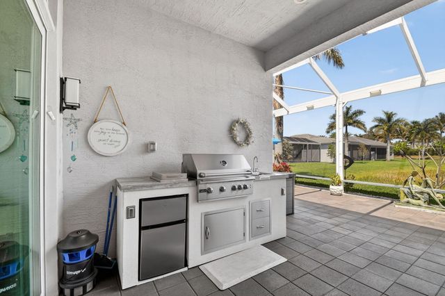 9193 Seahorse Bay Drive, Boynton Beach, FL 33473