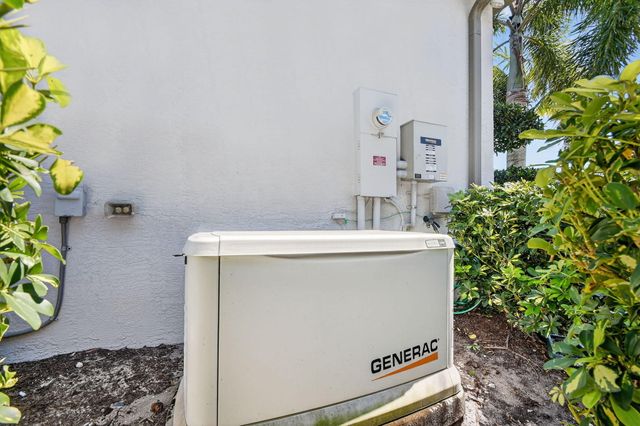 9193 Seahorse Bay Drive, Boynton Beach, FL 33473