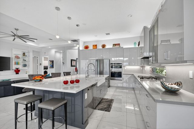 9193 Seahorse Bay Drive, Boynton Beach, FL 33473