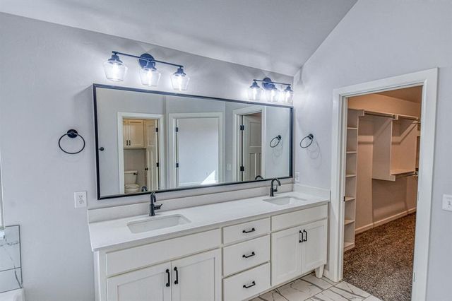 13324 SW 8th Street, Yukon, OK 73099