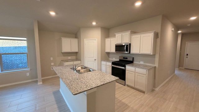 8445 HOLLYMEAD Lane, Fort Worth, TX 76131