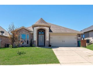 212 Creekwood Drive, Princeton, TX 75407