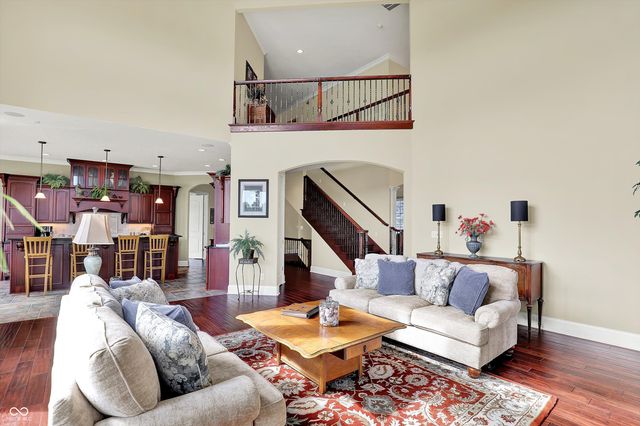 523 S 700 E, Whitestown, IN 46075