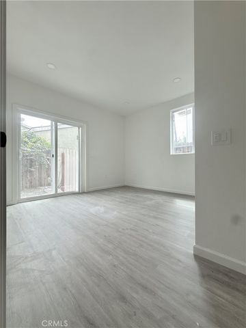 520 W Colden, Los Angeles, CA 90044