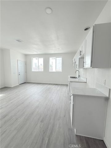 520 W Colden, Los Angeles, CA 90044