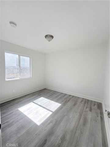 520 W Colden, Los Angeles, CA 90044