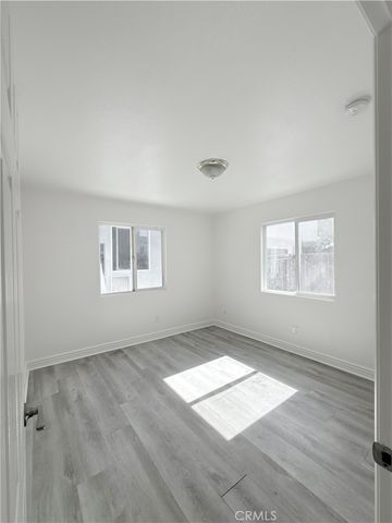 520 W Colden, Los Angeles, CA 90044