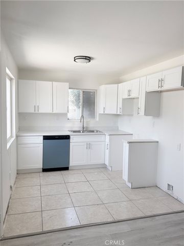 520 W Colden, Los Angeles, CA 90044