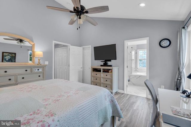 10 BIESIADA CT, Parlin, NJ 08859