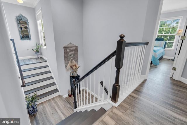 10 BIESIADA CT, Parlin, NJ 08859