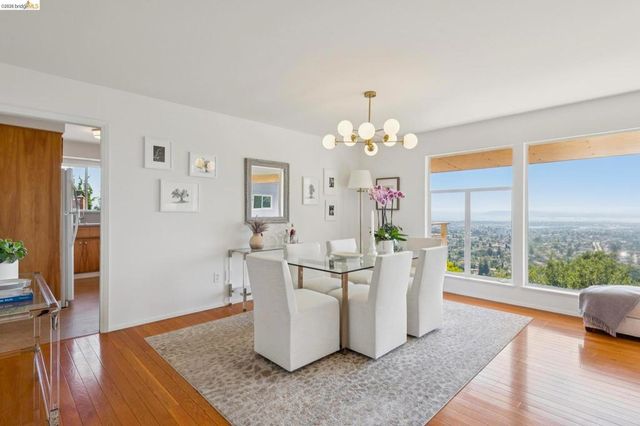 1901 Melvin Rd, Oakland, CA 94602