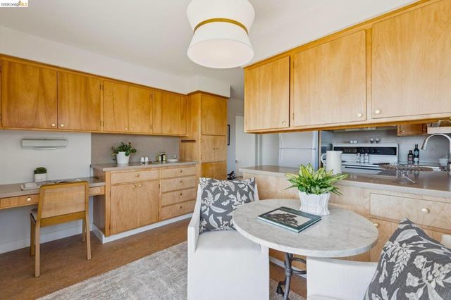 1901 Melvin Rd, Oakland, CA 94602
