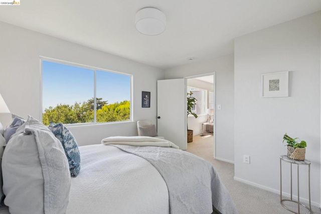 1901 Melvin Rd, Oakland, CA 94602