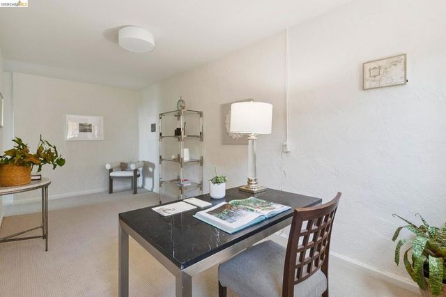 1901 Melvin Rd, Oakland, CA 94602