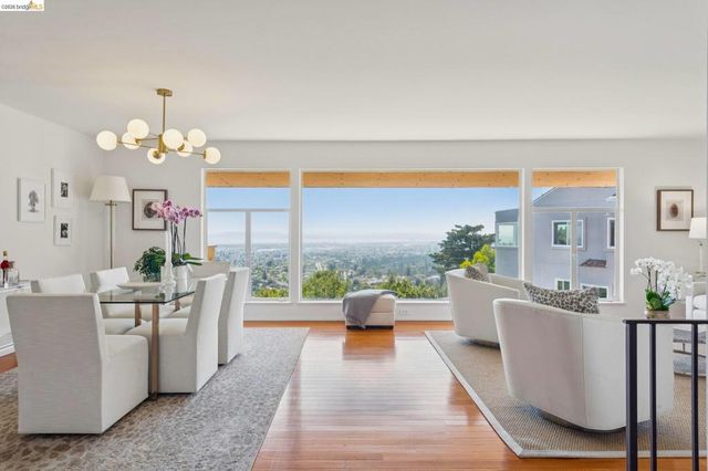 1901 Melvin Rd, Oakland, CA 94602