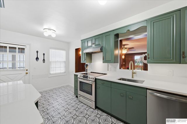 3865 Martha Street, Omaha, NE 68105