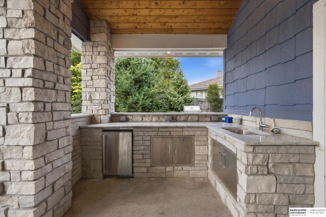 3865 Martha Street, Omaha, NE 68105
