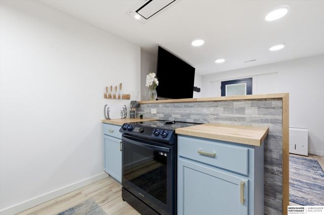 3865 Martha Street, Omaha, NE 68105