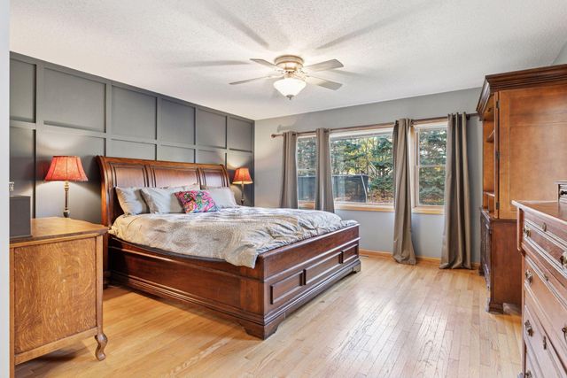 582 Country Oaks Lane, River Falls, WI 54022