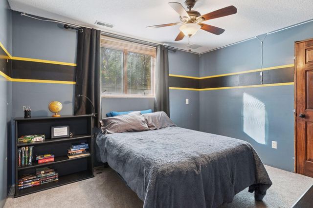 582 Country Oaks Lane, River Falls, WI 54022