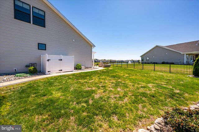 24040 MIDDLETON DR, Selbyville, DE 19975