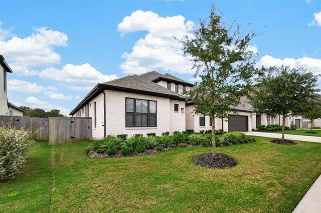 4910 Creekbend Drive, Fulshear, TX 77441