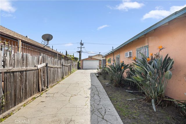 146 W 113th Street, Los Angeles, CA 90061