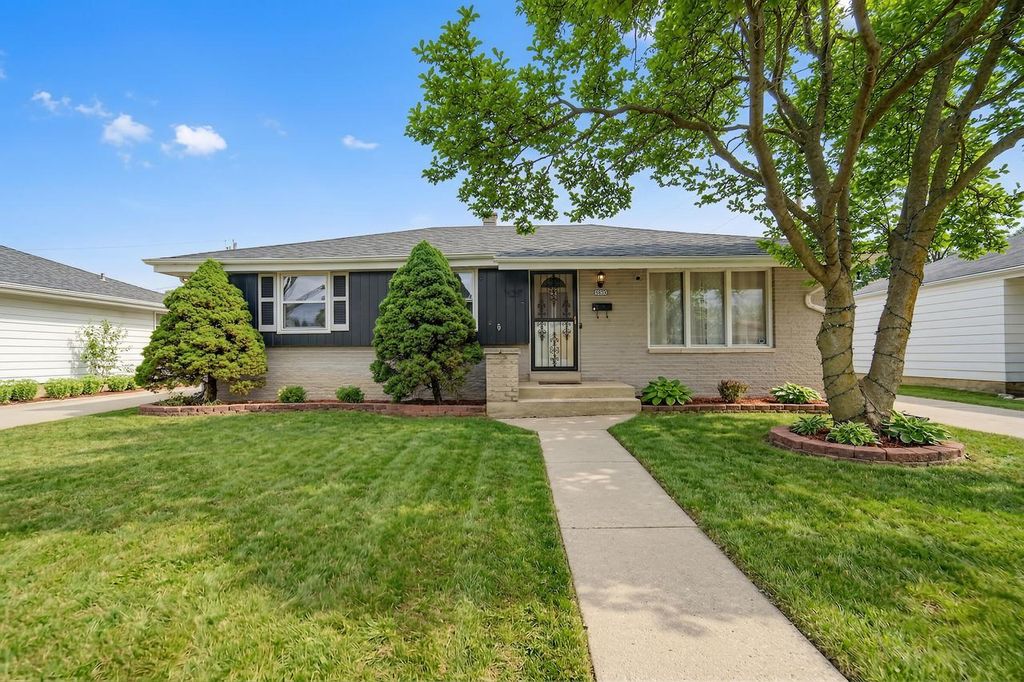 6458 N Landers STREET, Milwaukee, WI 53223